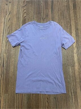 RVCA Embroidered Logo Tee Lavender Men’s Medium Standard Wash Cotton